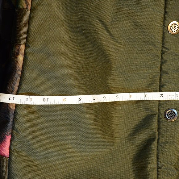 Burton Camo Soft Shell Snowboard Duffle Bag Long Zip Close Travel Bag Large - Picture 6 of 6